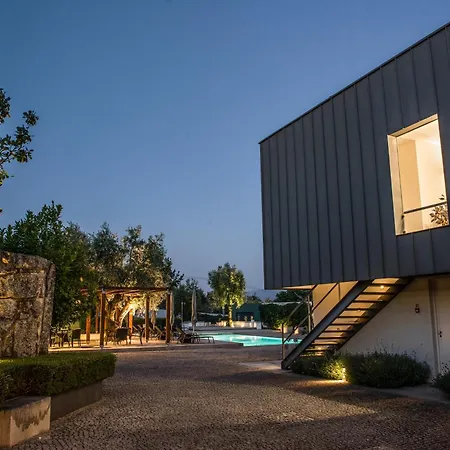 בית הארחה Casas Do Lupo 4*