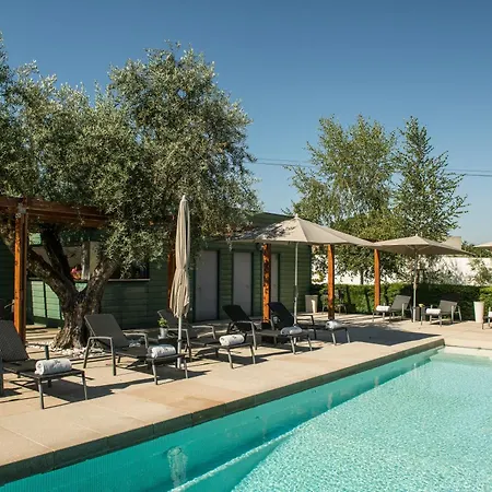 Casas Do Lupo בית הארחה 4*