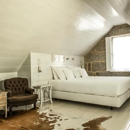 בית הארחה Casas Do Lupo 4*