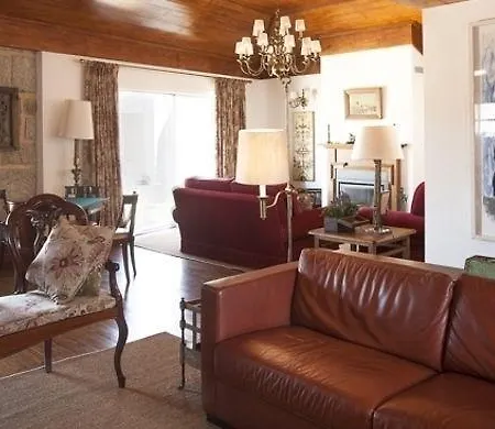 בית הארחה Casas Do Lupo 4*